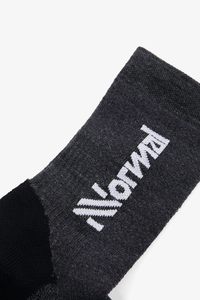 NNormal Merino socks 2 Mustat | DFARJLT-32