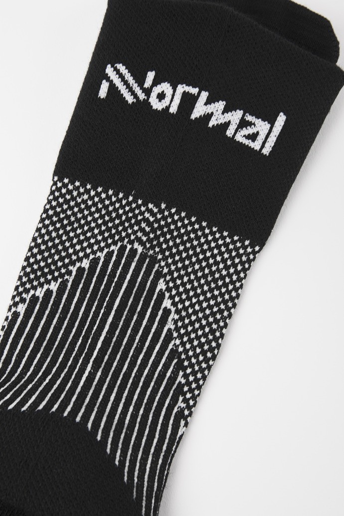 NNormal Running socks Mustat | ZAXDOKL-14